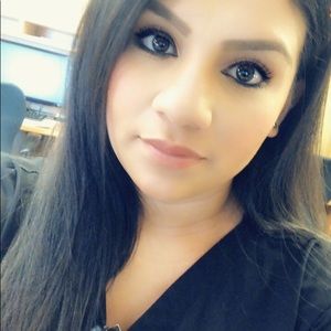 Meet your Posher, Vanessa